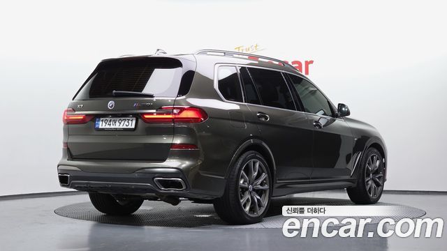 BMW X7 G07 M50i 6STR - фото 0