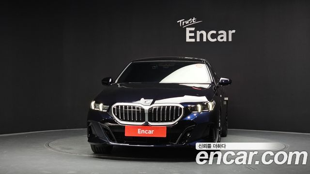 BMW 5-Series G60 530i xDrive M Sport - фото 2