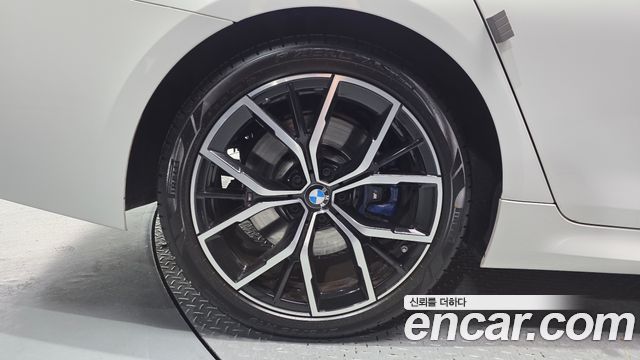 BMW 5-Series G30 530i xDrive M Sport Package - фото 4