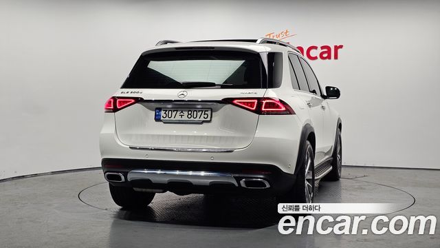Mercedes-Benz GLE-Class W167 GLE300d 4MATIC - фото 3