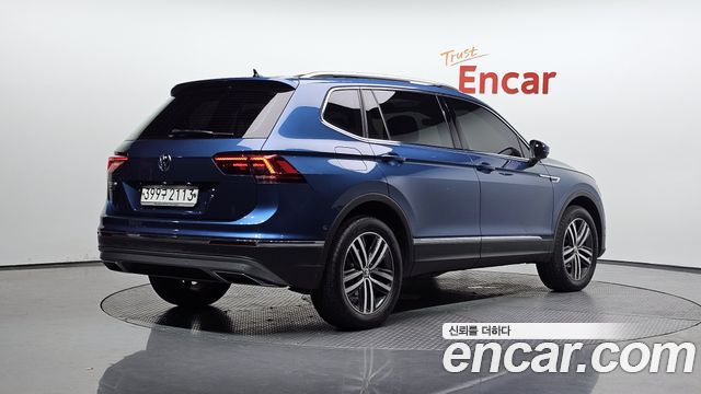 Volkswagen Tiguan 2.0 TDI Prestige - фото 1