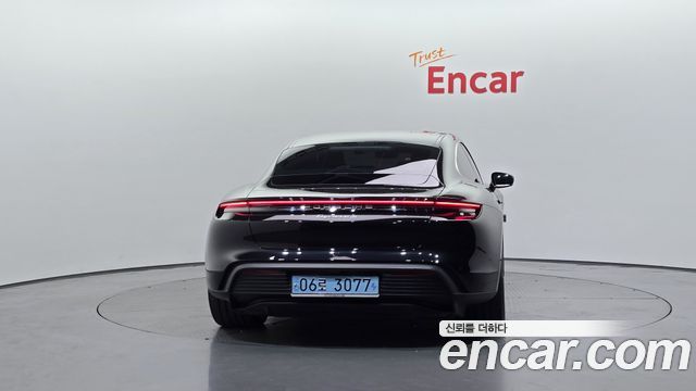 Porsche Taycan 4S - фото 3