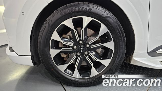 Kia Carnival 4-го поколения Gasoline 9-Seater Hi-Limousine Signature - фото 4