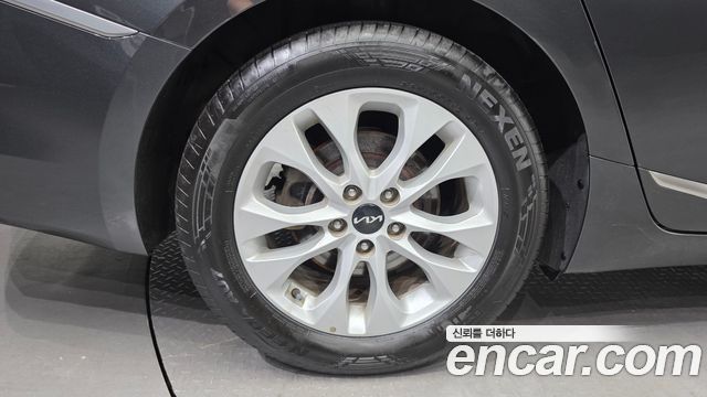 Kia K8 2.5 Gasoline 2WD Noblesse - фото 4