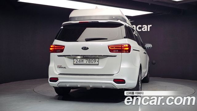 Kia Carnival Новый 9-Seater Prstige - фото 3