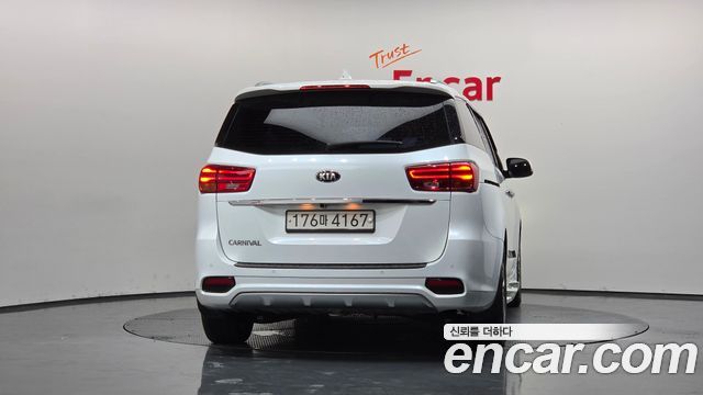 Kia Carnival Новый 9-Seater Noblesse Special - фото 3