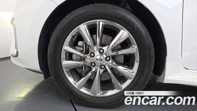 Kia Carnival Новый 9-Seater Noblesse Special - фото 4