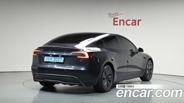 Tesla Model 3 RWD - фото 0