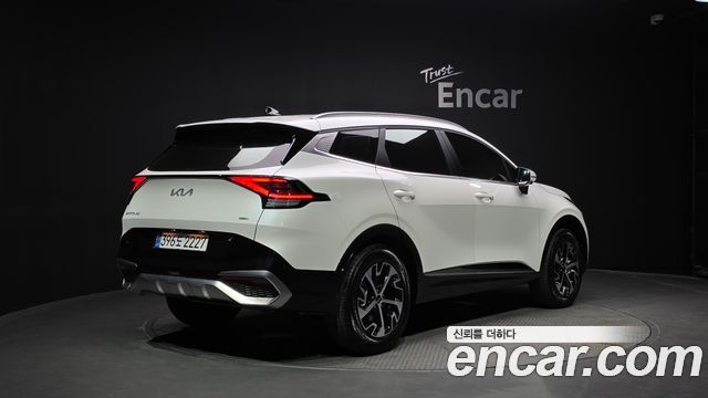 Kia Sportage 5-го поколения, гибрид Signature 2WD - фото 1