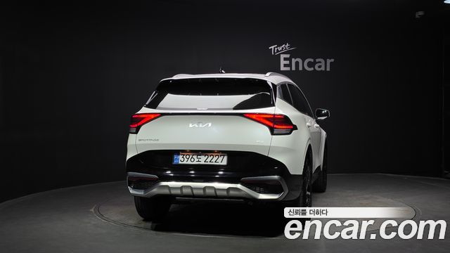 Kia Sportage 5-го поколения, гибрид Signature 2WD - фото 3