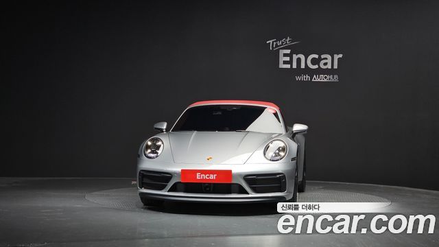 Porsche 911 Carrera 4 GTS Cabriolet - фото 2
