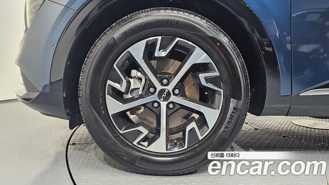 Kia Sportage 5-го поколения, гибрид Signature 2WD - фото 4