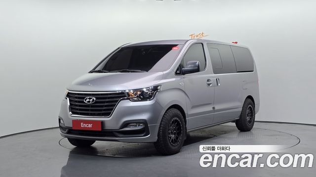 Hyundai Starex Новый Van 5-Seater Modern - фото 0