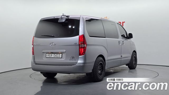 Hyundai Starex Новый Van 5-Seater Modern - фото 1