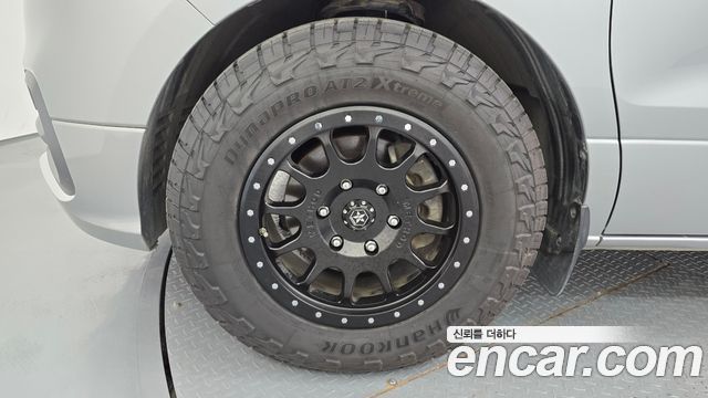 Hyundai Starex Новый Van 5-Seater Modern - фото 4