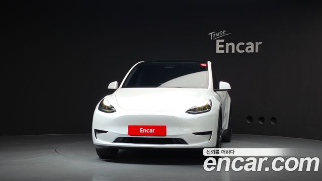 Tesla Model Y RWD - фото 2