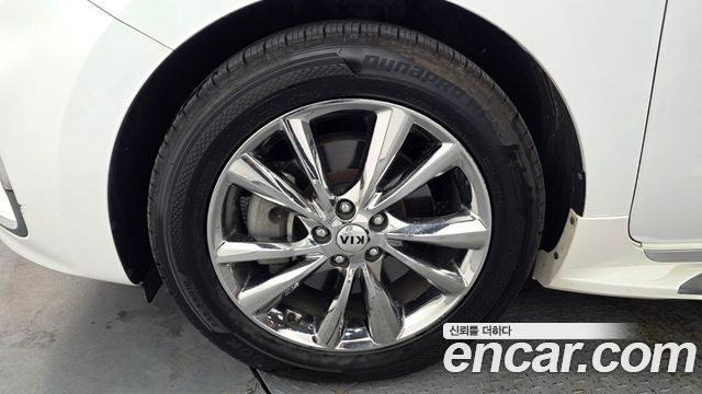 Kia Carnival Новый Gasoline 9-Seater Noblesse Special - фото 4