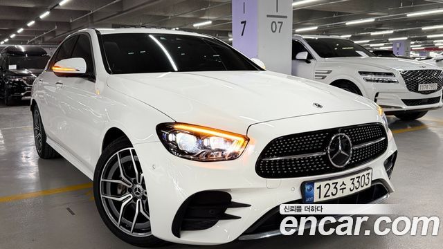 Mercedes-Benz E-Class W213 E220d 4MATIC AMG Line - фото 1