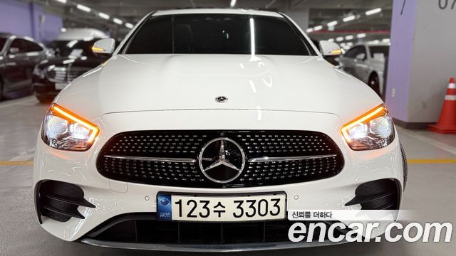 Mercedes-Benz E-Class W213 E220d 4MATIC AMG Line - фото 2
