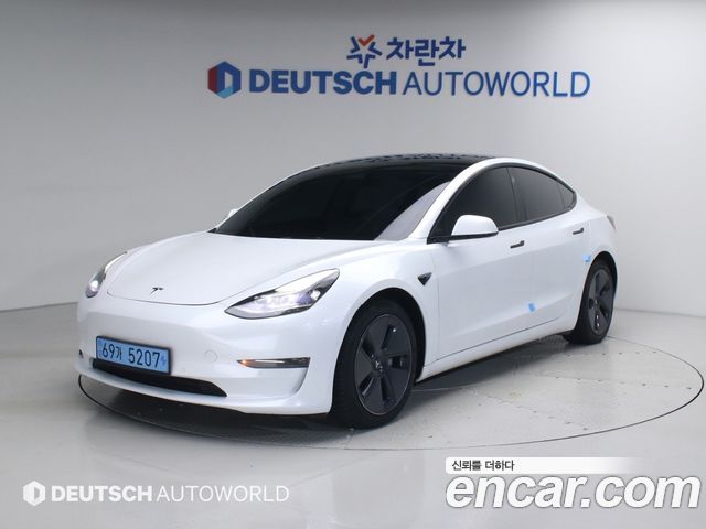 Tesla Model 3 Long Range AWD - фото 0
