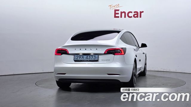 Tesla Model 3 Long Range AWD - фото 3