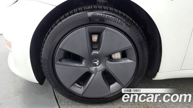 Tesla Model 3 Long Range AWD - фото 4