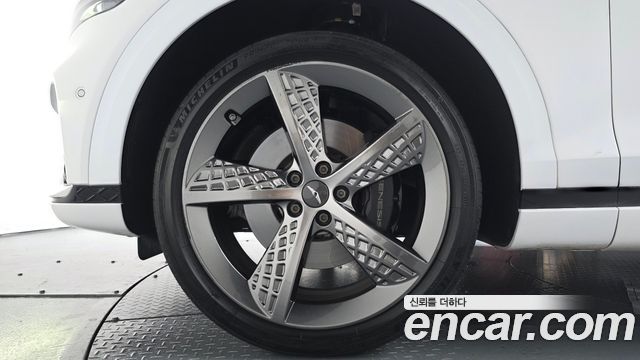 Genesis GV70 2.5T Gasoline AWD - фото 4