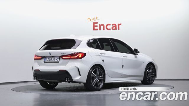 BMW 1-Series F40 118d M Sport - фото 1