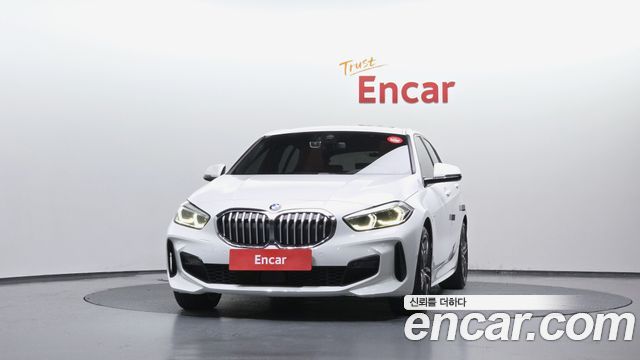 BMW 1-Series F40 118d M Sport - фото 2