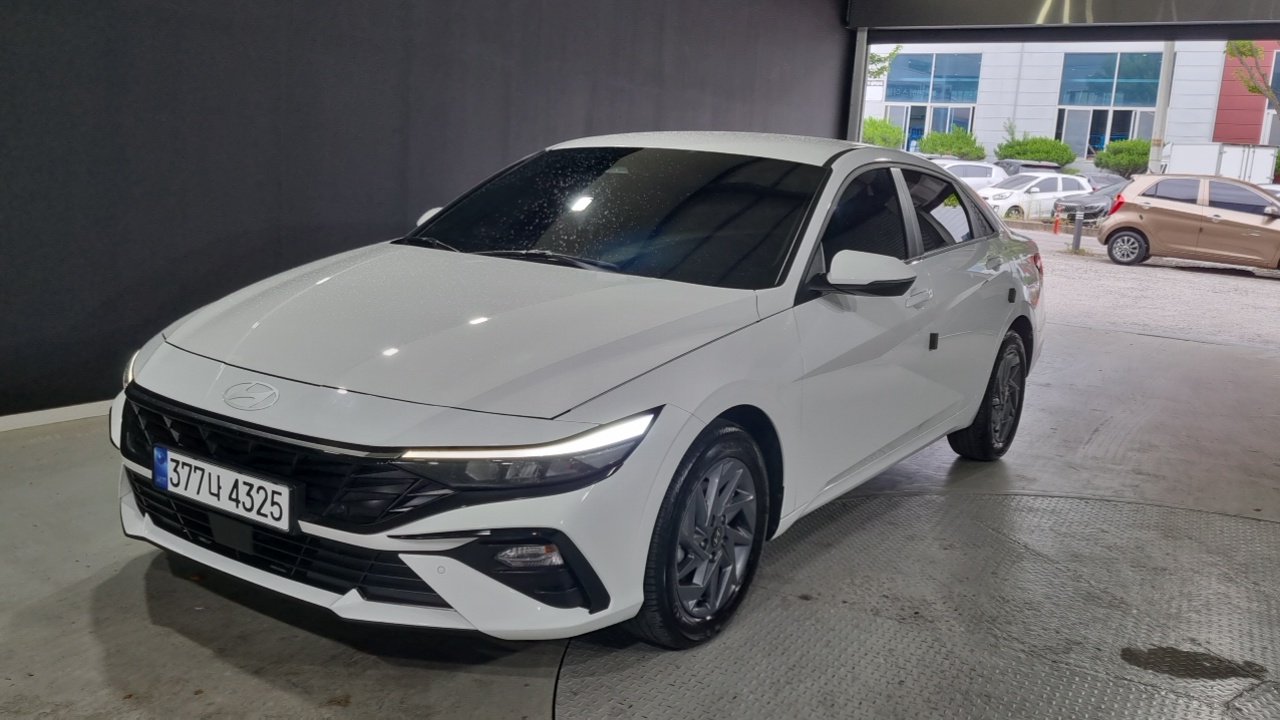 Hyundai Avante Новый CN7 1.6 Modern - фото 0