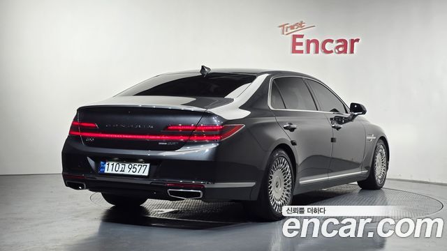 Genesis G90 3.3 T AWD Premium Luxury - фото 1