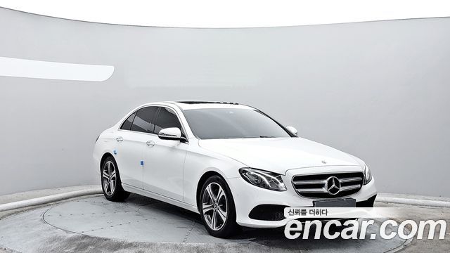 Mercedes-Benz E-Class W213 E300 Avantgarde - фото 2