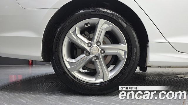 Hyundai Sonata 2.0 Smart Choice - фото 4