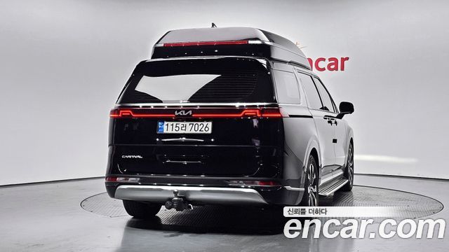 Kia Carnival 4-го поколения Gasoline 4-Seater Hi-Limousine Signature - фото 3