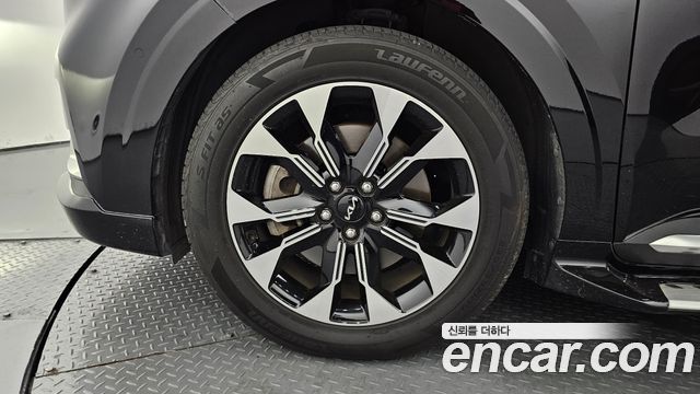 Kia Carnival 4-го поколения Gasoline 4-Seater Hi-Limousine Signature - фото 4
