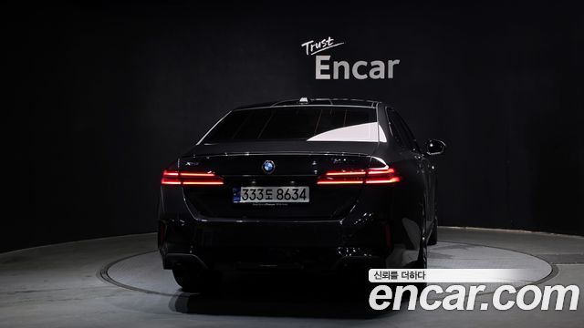 BMW 5-Series G60 530i xDrive M Sport Pro Special Edition - фото 3