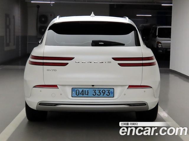 Genesis GV70 e-AWD - фото 2