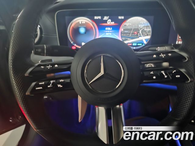 Mercedes-Benz E-Class W213 E350 4MATIC AMG Line - фото 3