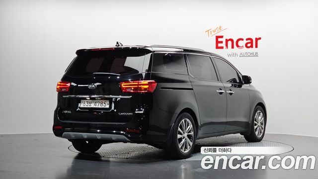Kia Carnival Новый 7-Seater Limousine President - фото 1