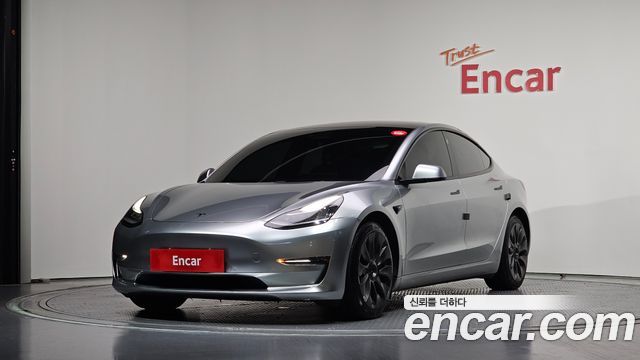 Tesla Model 3 Long Range AWD - фото 0