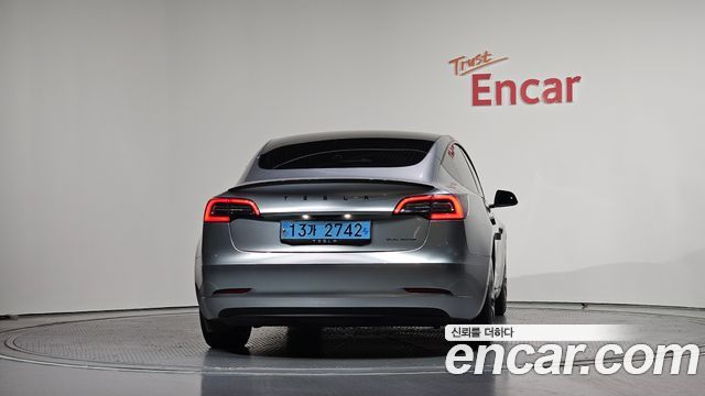 Tesla Model 3 Long Range AWD - фото 3
