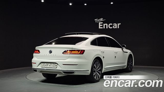 Volkswagen Arteon 2.0 TDI Premium - фото 1