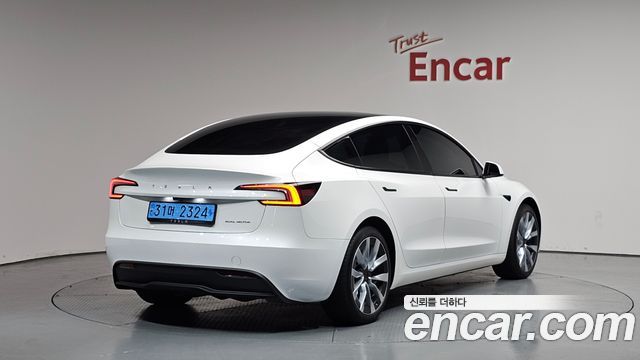 Tesla Model 3 Long Range AWD - фото 0