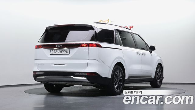 Kia Carnival 4-го поколения 9-Seater Noblesse - фото 1
