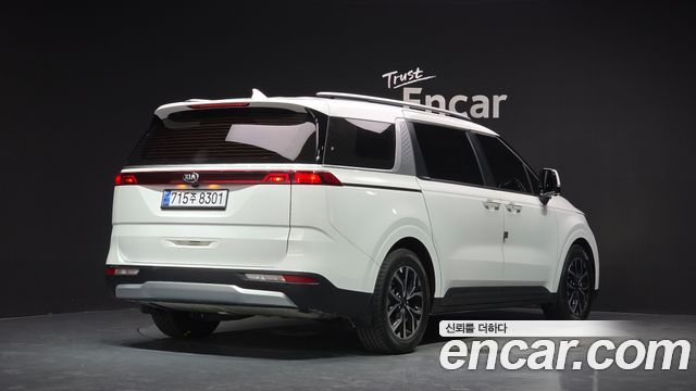 Kia Carnival 4-го поколения 11-Seater Prestige - фото 1