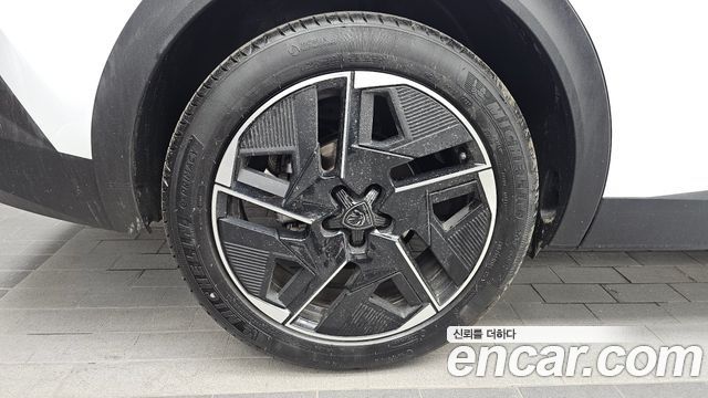 Peugeot 408 1.2 Hybrid GT - фото 4