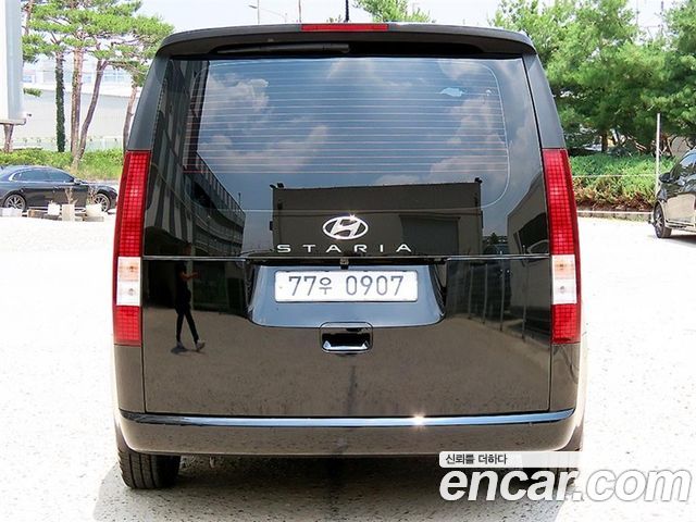 Hyundai Staria Tourer 11-Seater Modern - фото 3
