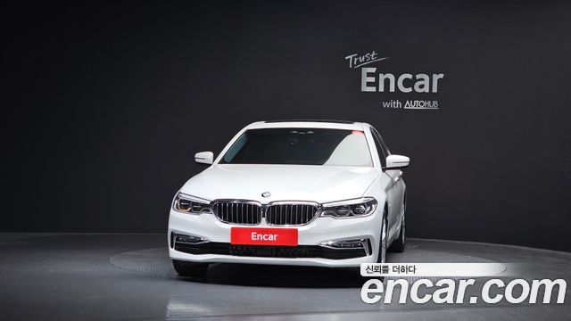 BMW 5-Series G30 530i xDrive Luxury Plus - фото 2