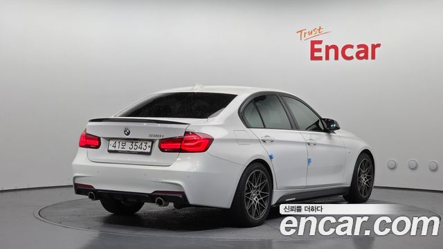 BMW 3-Series F30 330i M Sport Shadow - фото 1