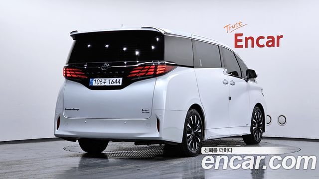 Toyota Alphard 4-го поколения 2.5 HEV Executive AWD - фото 1